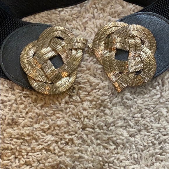 Foreign Exchange belt - Picture 3 of 3